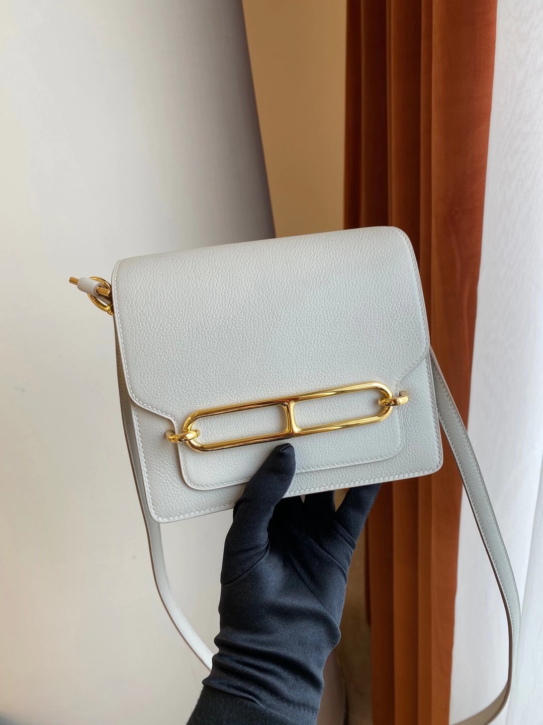 香港灣仔區香港會議展覽中心 Hermes Roulis Mini Evercolor CC80 Gris Pearl 珍珠灰