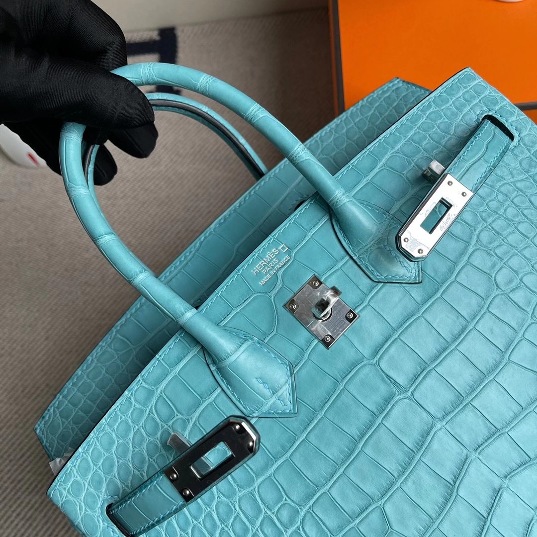 香港東區西河灣愛馬仕鉑金包 Hermes Birkin 25cm 美洲鱷魚 3Z bleu Saint-Cyr 聖西爾藍