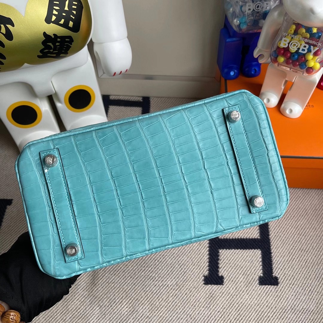 香港東區西河灣愛馬仕鉑金包 Hermes Birkin 25cm 美洲鱷魚 3Z bleu Saint-Cyr 聖西爾藍