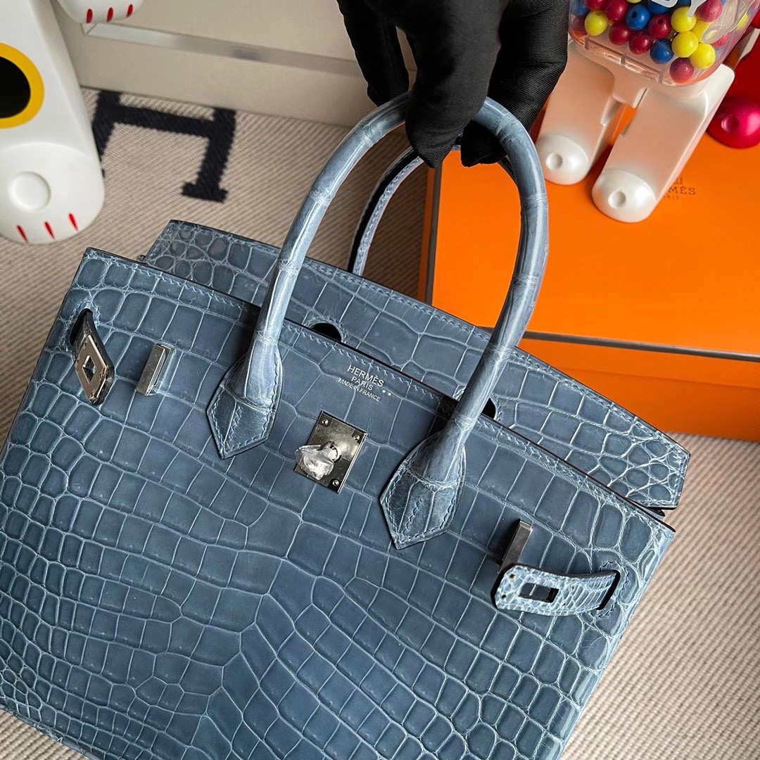 臺灣新北市林口區 Hermes Birkin 25cm 兩點 尼羅鱷魚 CK75 牛仔藍 Blue Jean