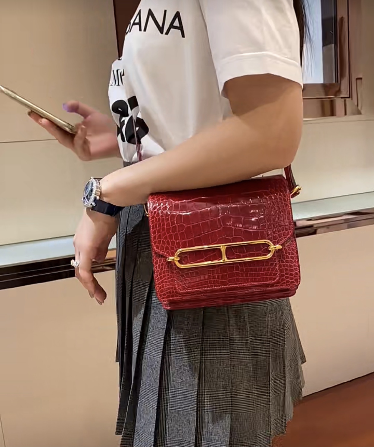 Hong Kong Hermes Roulis MINI Q5 Rose casaque 國旗紅 金扣 亮面 方塊 美洲鱷魚