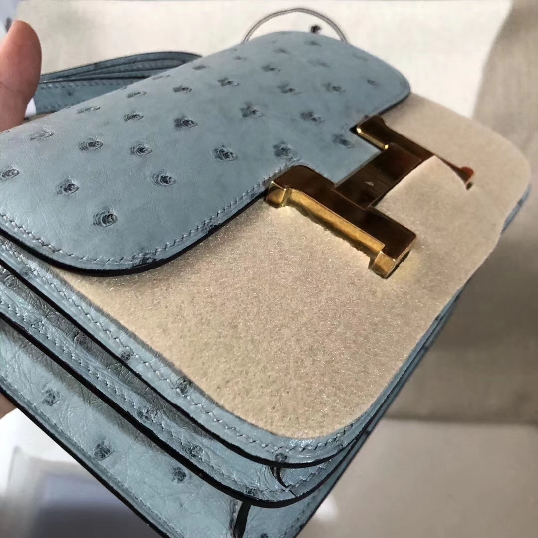 香港島中西區中环 Hermes Constance Mini Ostrich 8U Bleu Glacier Gold hardware