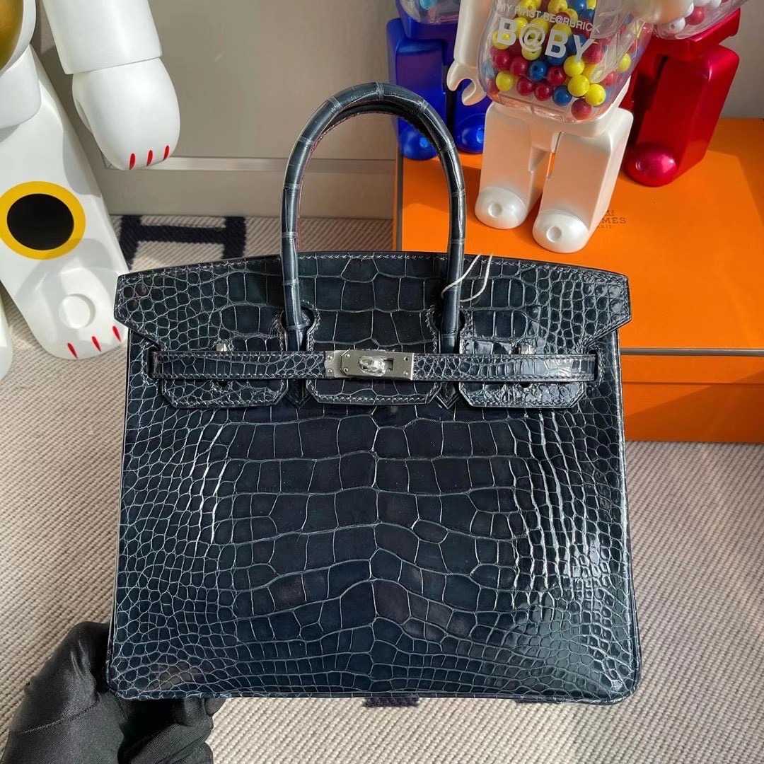 香港島中西區中環 Hermes Birkin 25cm CC76 深海藍 Blue Indigo 美洲鱷魚