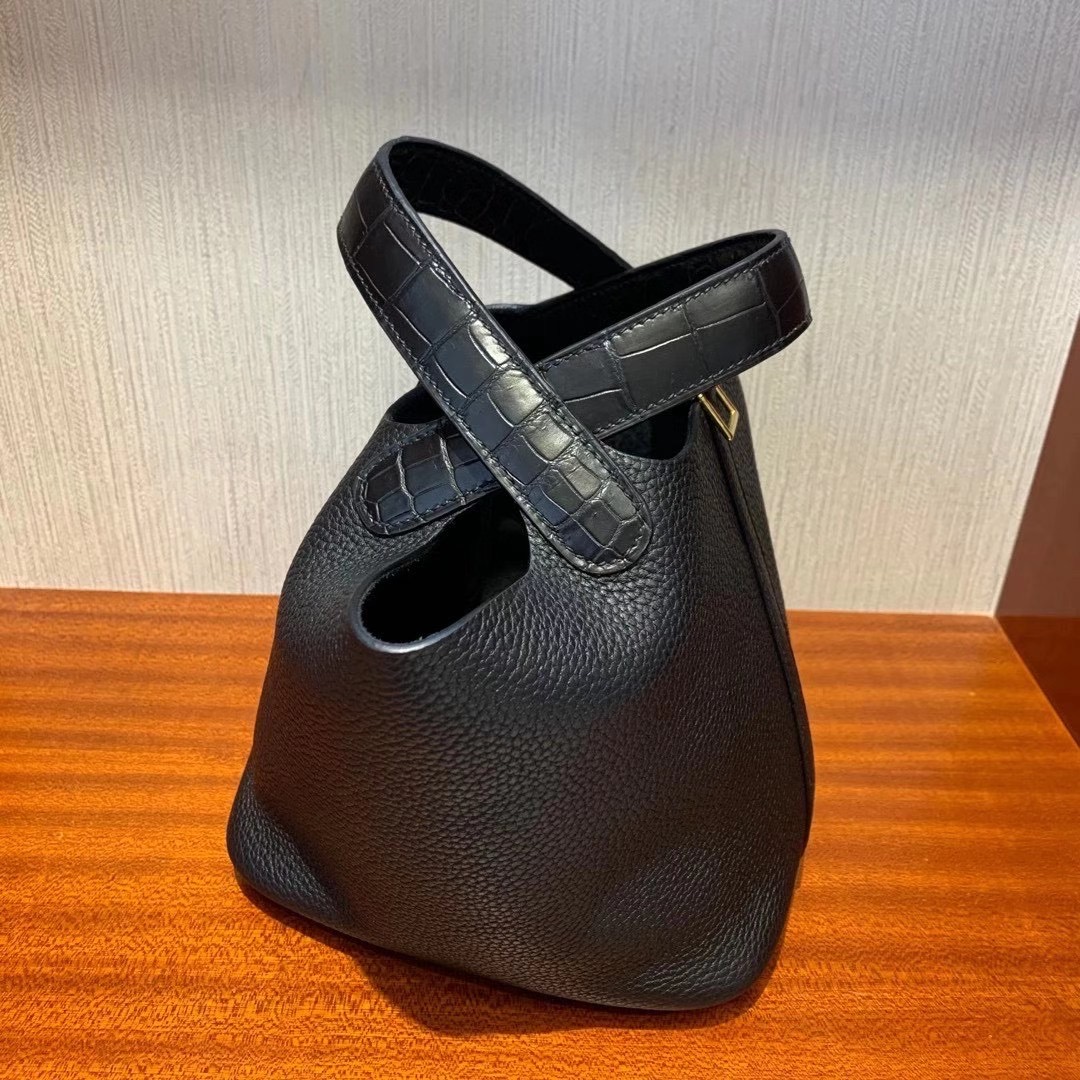 香港島中西區西環 Hermes Picotin Lock 18 Touch Clemence Crocodile CK89 Black GHW