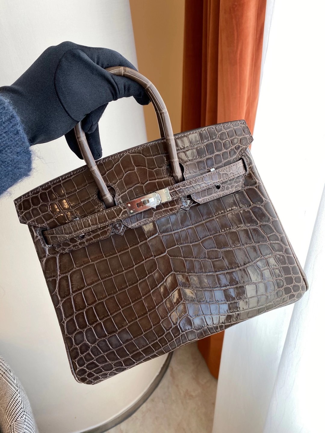 香港東區筲箕灣 Hermes Birkin 25cm 霧面兩點 尼羅鱷 深灰色