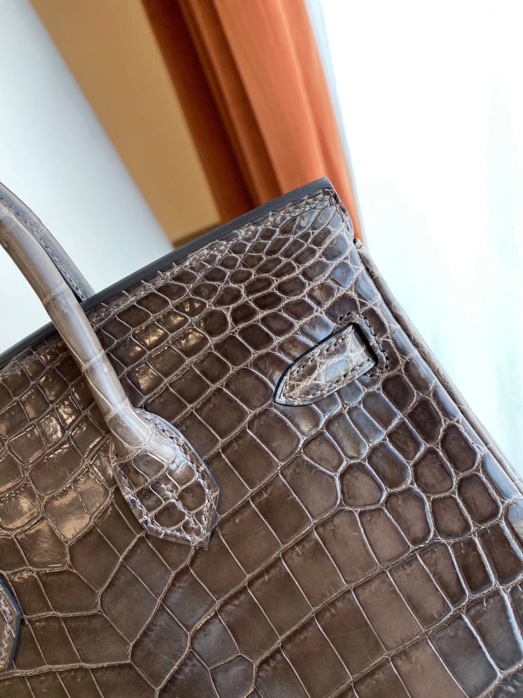 香港東區筲箕灣 Hermes Birkin 25cm 霧面兩點 尼羅鱷 深灰色