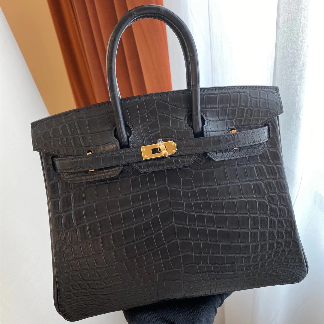 香港灣仔區銅鑼灣 Hermes Birkin 25cm 霧面兩點 尼羅鱷魚 CC89 黑色 Noir 金扣