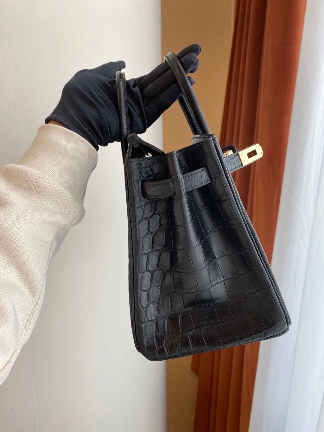 香港灣仔區銅鑼灣 Hermes Birkin 25cm 霧面兩點 尼羅鱷魚 CC89 黑色 Noir 金扣