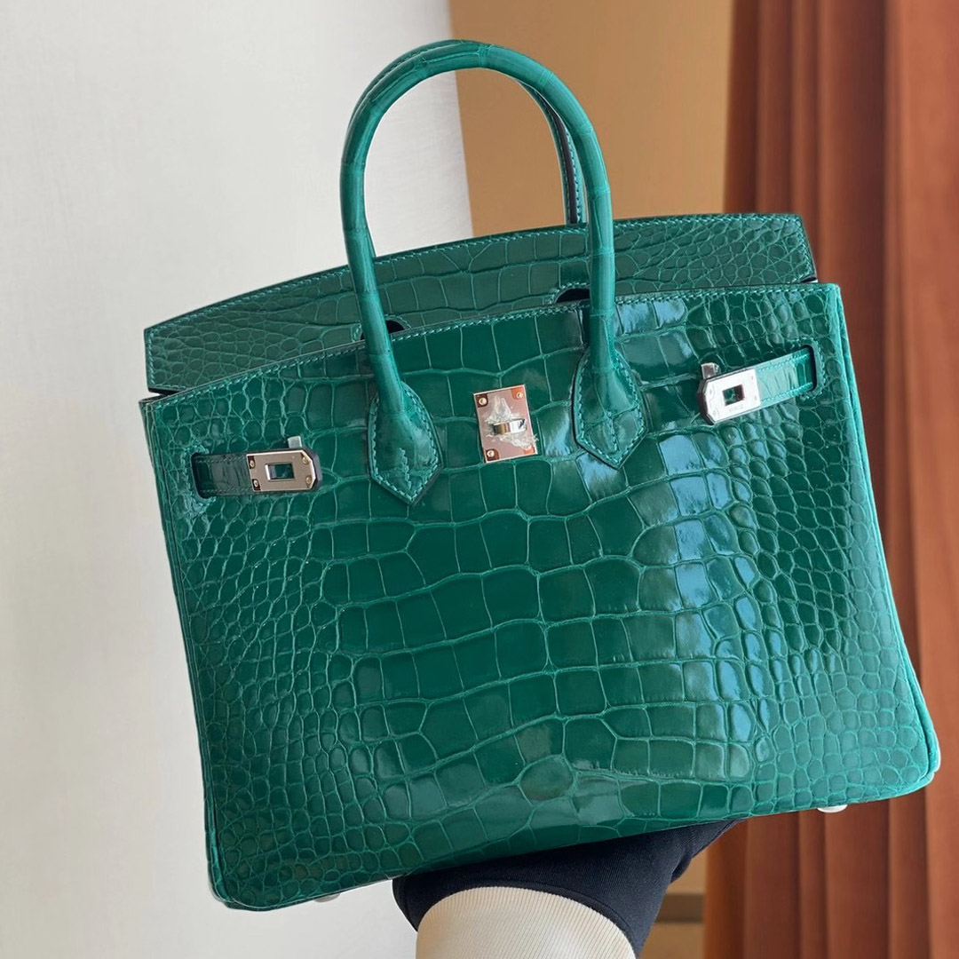 香港灣仔區跑馬地 愛馬仕鉑金包 Hermes Birkin 25 6Q Vert emeraude 翡翠綠美洲鱷