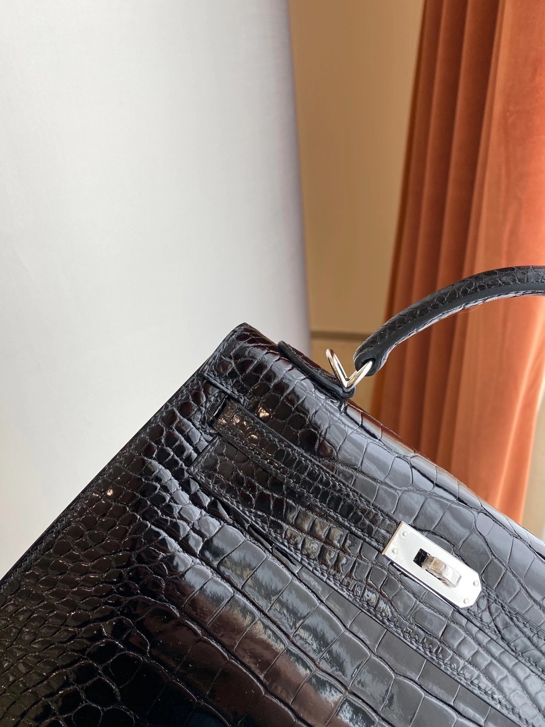 香港西貢區將軍澳 Hermes Kelly 25cm 亮面方塊 美洲鱷魚 CK89 Noir 黑色