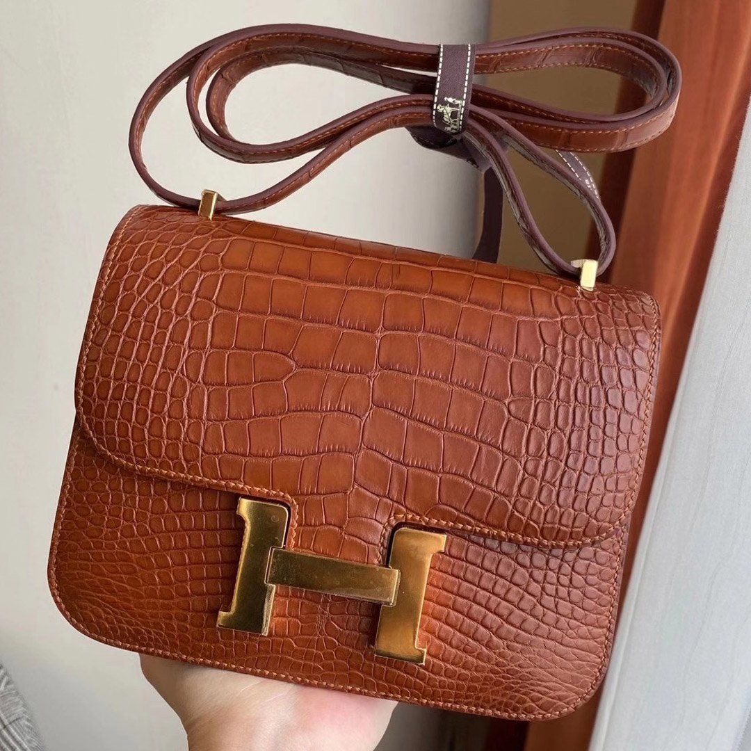 臺灣桃園縣愛馬仕康斯坦多少錢 Hermes Constance Mini 19cm 霧面美洲鱷魚