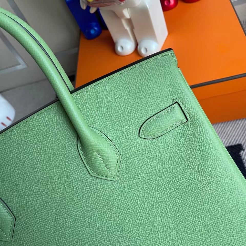 臺灣桃園市蘆竹區 Hermes Birkin 30cm Epsom 3I Vert Criquet 牛油果綠 金扣