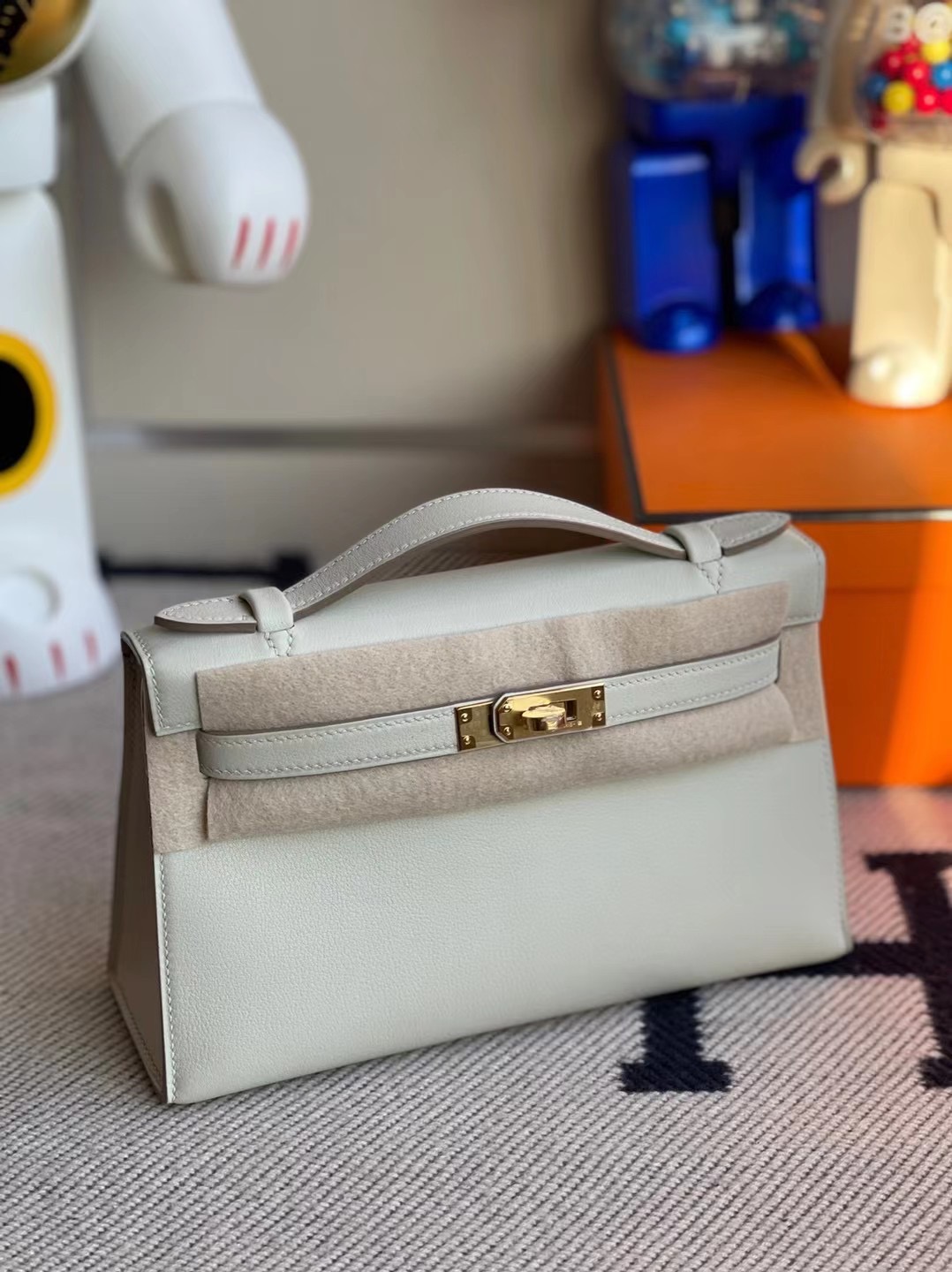 臺北市愛馬仕凱莉迷你一代 Hermes MiniKelly Pochette Swift 80 Gris Pearl 珍珠灰 金扣