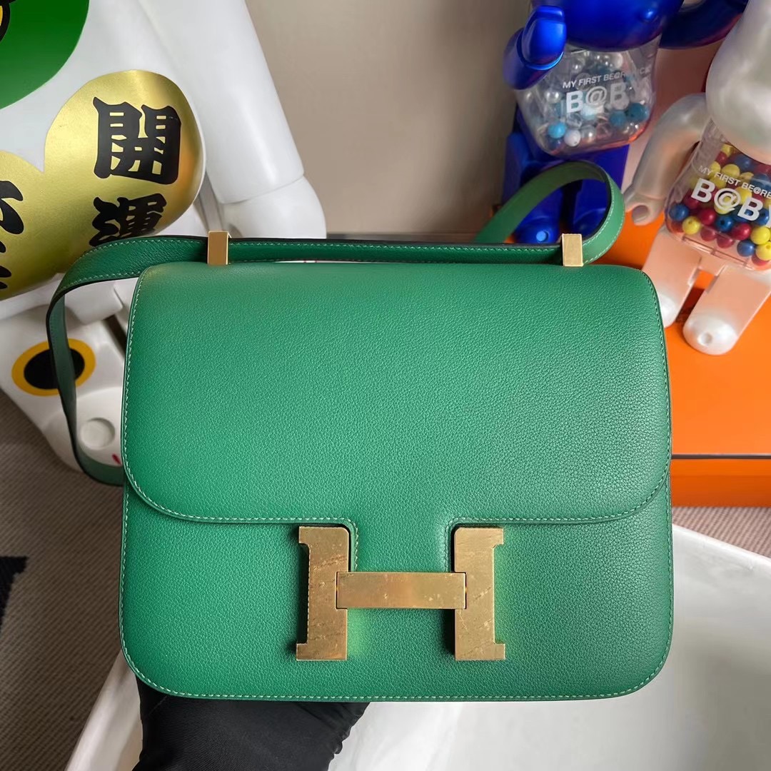 臺灣臺北市北投區 Hermes Constance 24cm Evercolor U4 Vert Verigo 絲絨綠 金扣