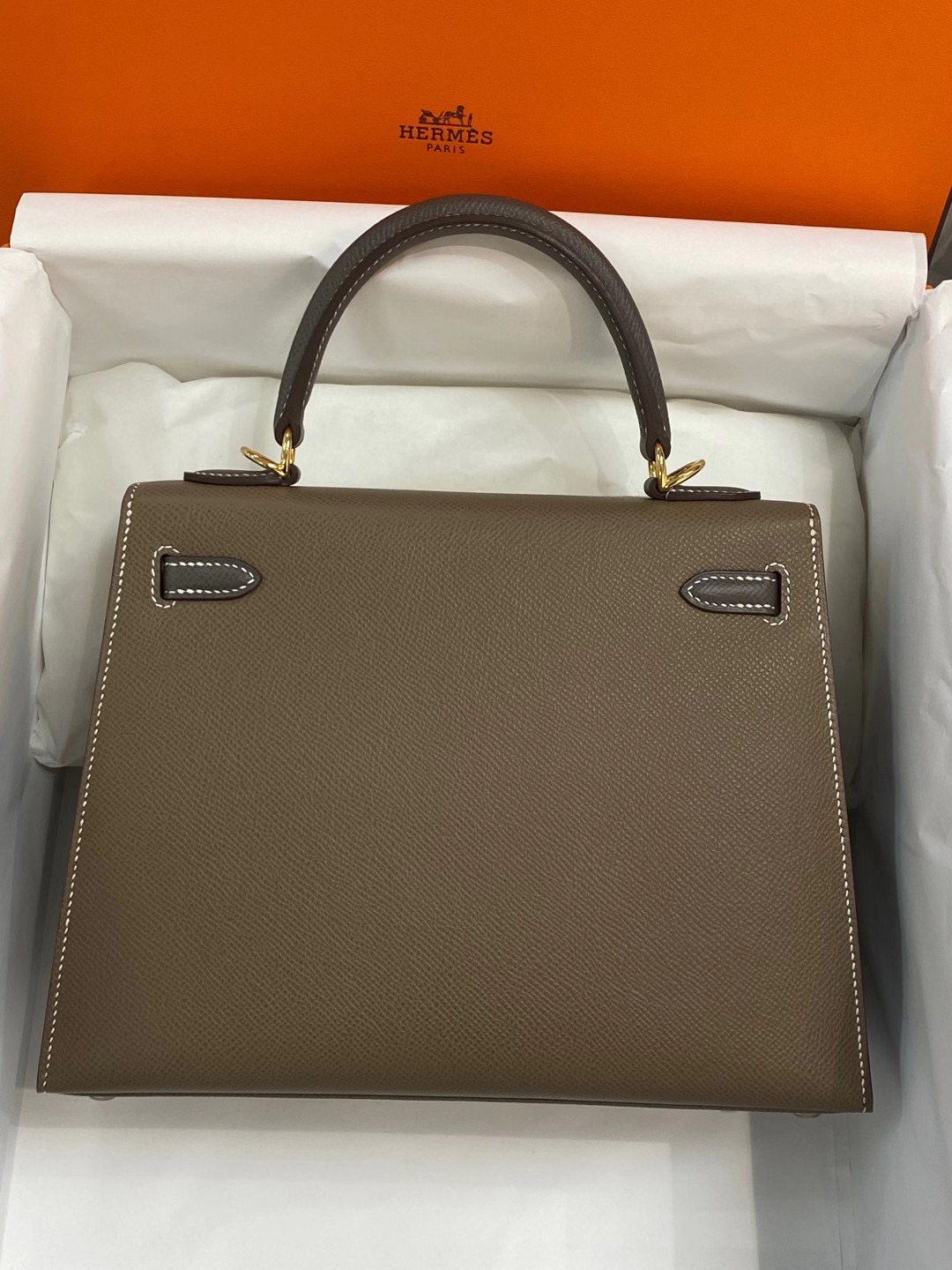 臺灣新北市新店區 Hermes Kelly 25cm Epsom 18 Etoupe 大象灰 馬蹄印 全手工蜜蠟線縫製