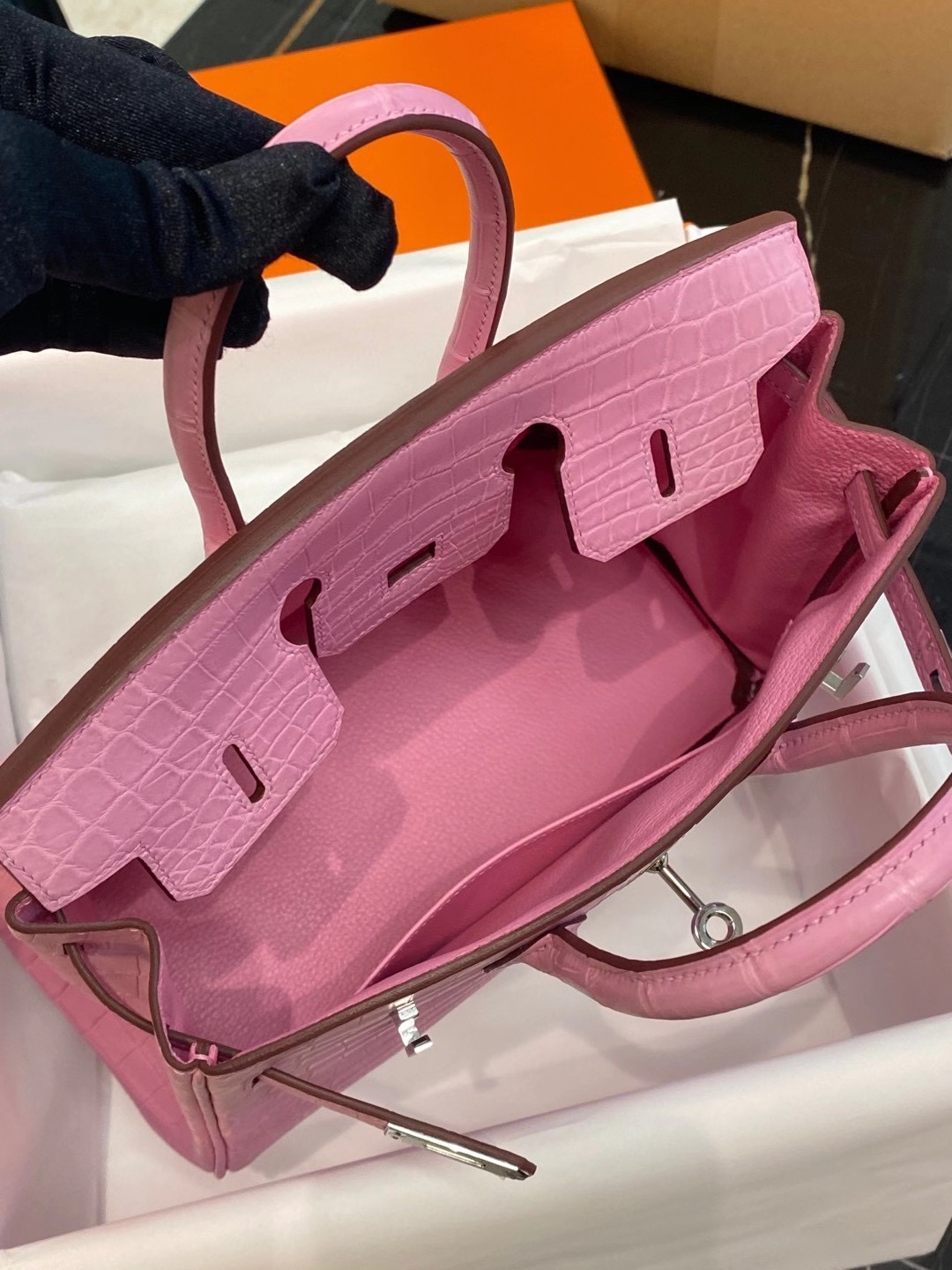 United Arab Emirates Hermes Birkin 25cm Matte nilo crocodile 5P Pink 櫻花粉尼羅鱷魚