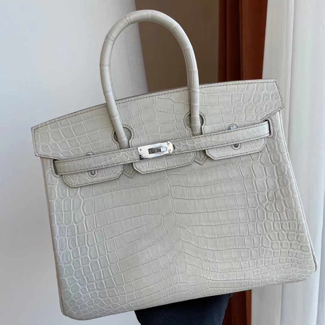 香港北區上水愛馬仕鉑金包 Hermes Birkin 25cm 尼羅鱷魚 8L Beton 奶油白 銀扣