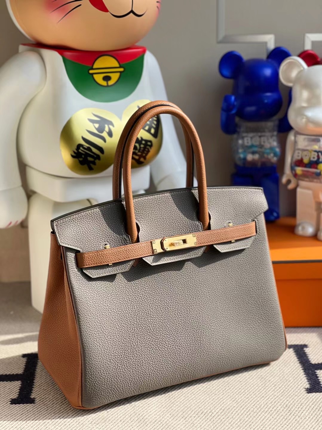 香港東區小西灣 Hermes Birkin 30cm Togo 8F 錫器灰 Etain 37 Gold 金棕色