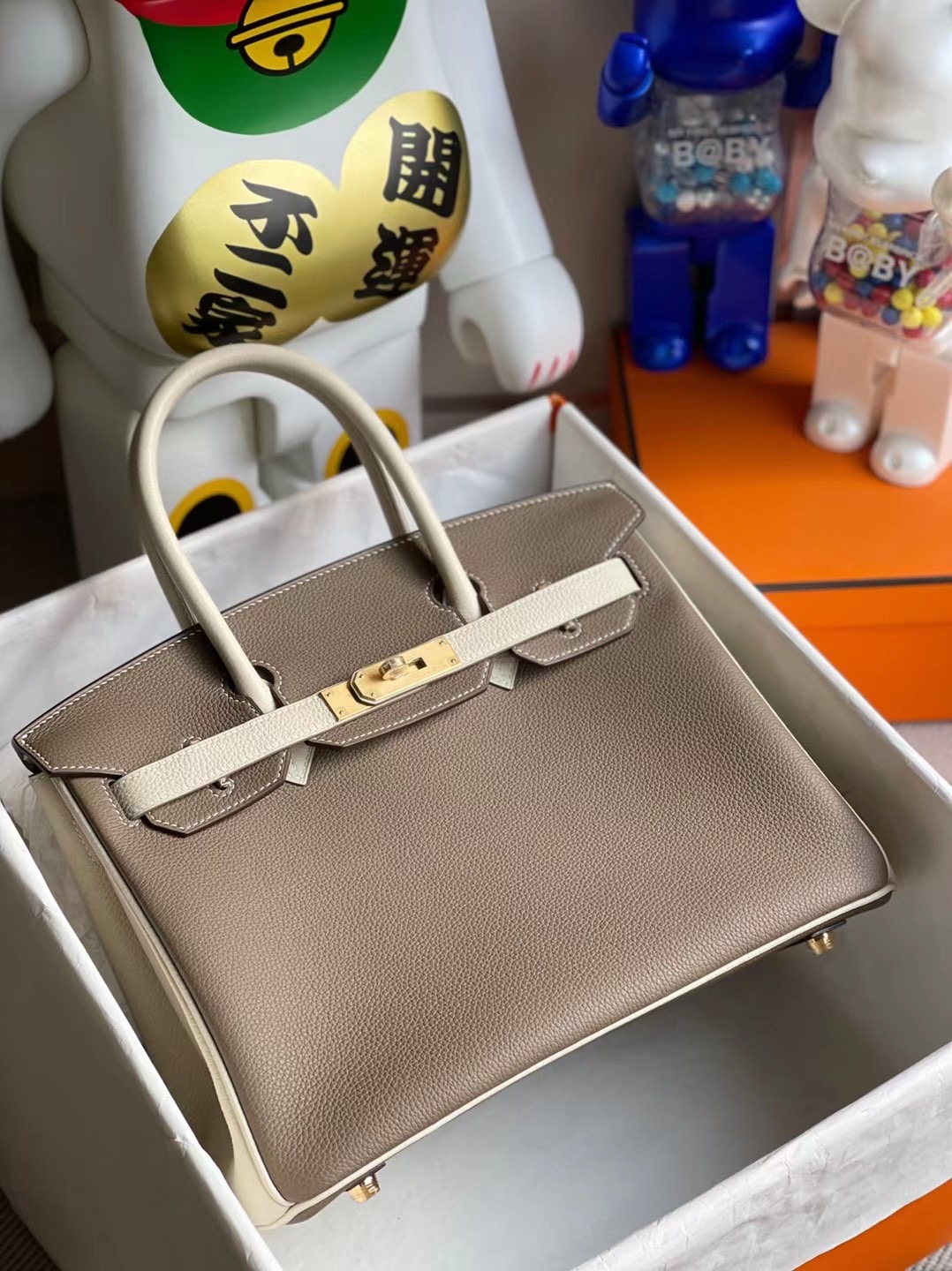 香港東區筲箕灣 Hermes Birkin 30 Togo 18 Etoupe 大象灰 10 Craie 奶昔白 拉絲金扣