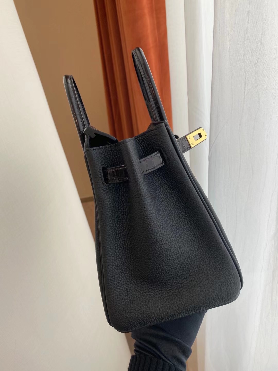 香港西貢區將軍澳 Hermes Birkin 25cm Touch Togo/尼羅鱷魚 89 Noir 黑色 金扣