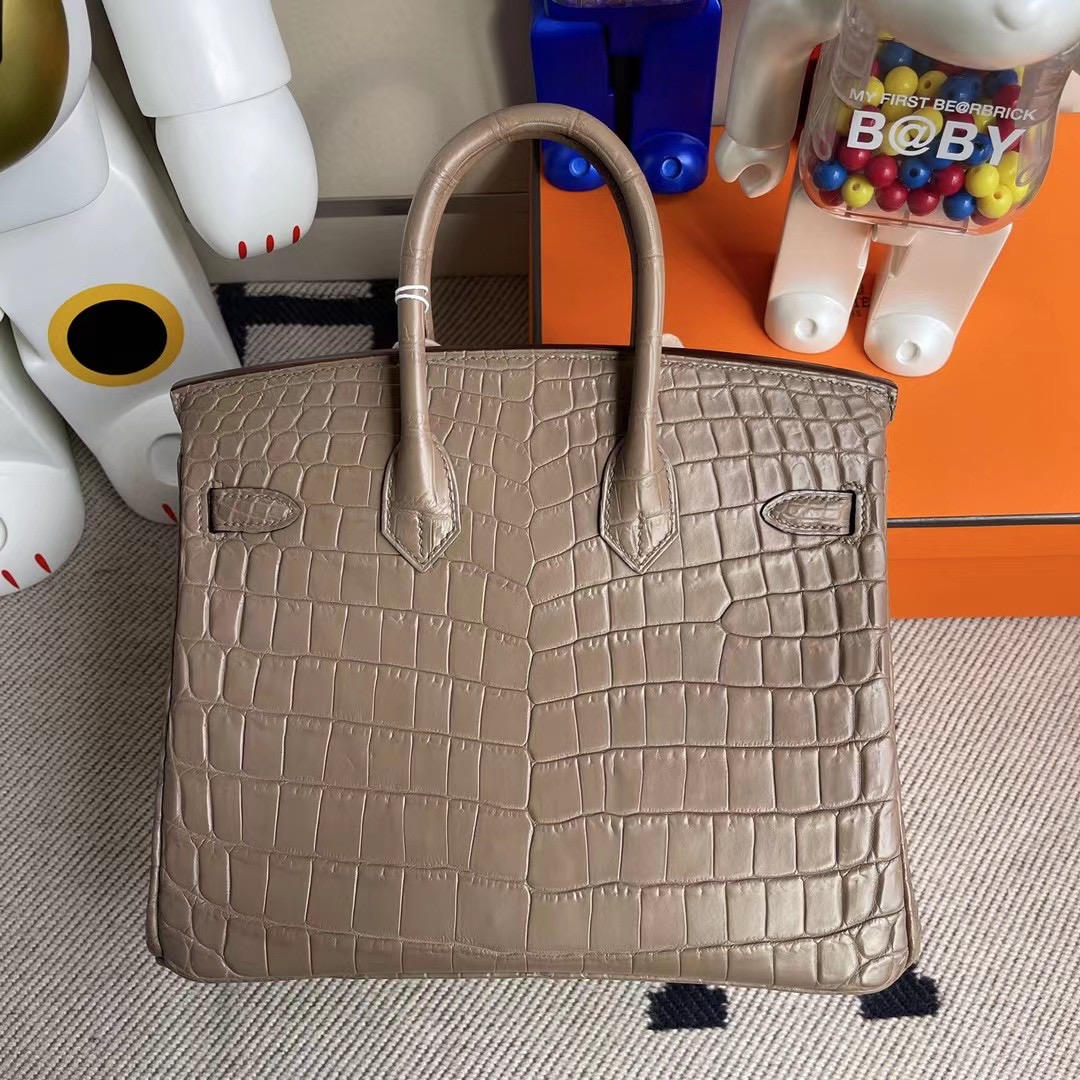 香港西貢區康城愛馬仕鉑金包 Hong Kong Hermes Birkin 25cm 霧面尼羅鱷魚 18大象灰