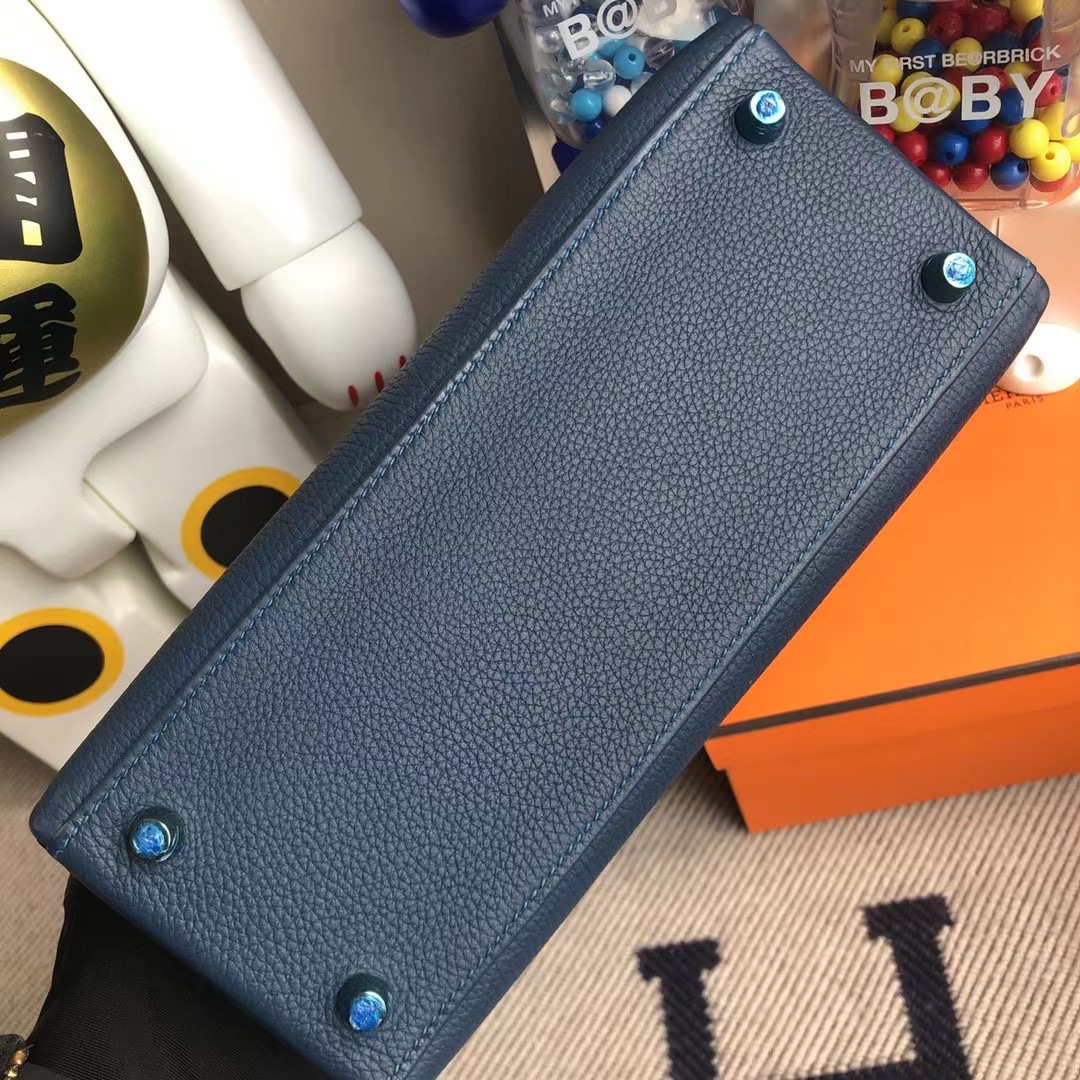 愛馬仕凱莉包多少錢 Hermes Kelly 25cm Togo S4 深邃藍 Deep Blue 全手工縫製 金扣