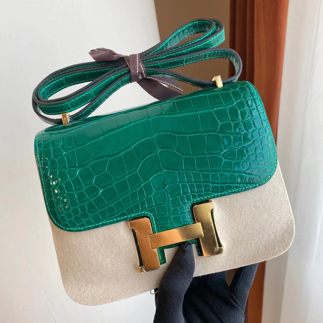 臺灣臺中市 Hermes Constance 19cm 6Q 翡翠綠 Vert emeraude 亮面方塊 美洲鱷魚