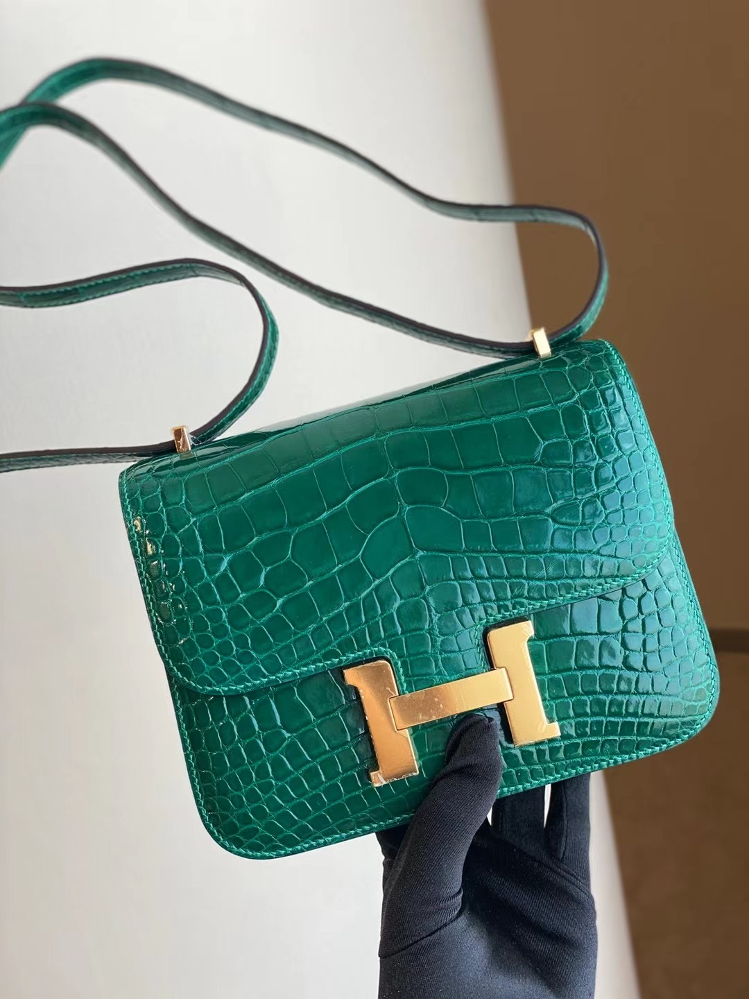 臺灣臺中市 Hermes Constance 19cm 6Q 翡翠綠 Vert emeraude 亮面方塊 美洲鱷魚