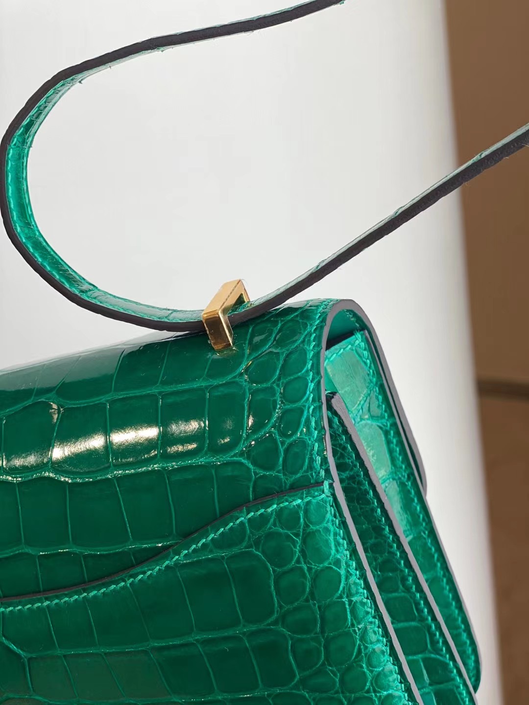 臺灣臺中市 Hermes Constance 19cm 6Q 翡翠綠 Vert emeraude 亮面方塊 美洲鱷魚