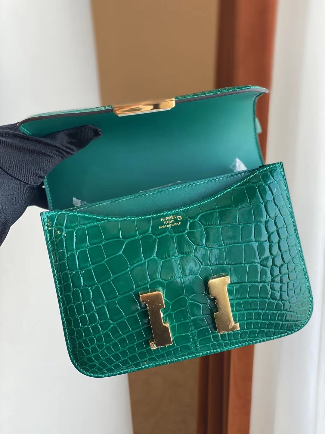 臺灣臺中市 Hermes Constance 19cm 6Q 翡翠綠 Vert emeraude 亮面方塊 美洲鱷魚