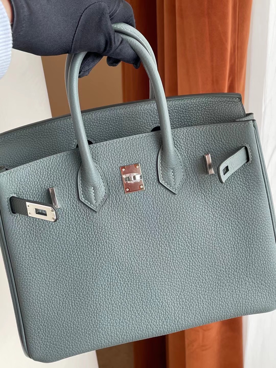 UK Britai Hermes Birkin 25cm togo 63 杏綠色 Vert Amande 全手工蜜蠟線縫 銀扣