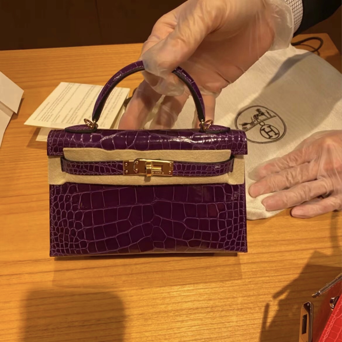 臺灣高雄市阿蓮區 Hermes Kelly mini II 2 代 N5 Cassis 黑加侖 加侖紫（最深純紫色）