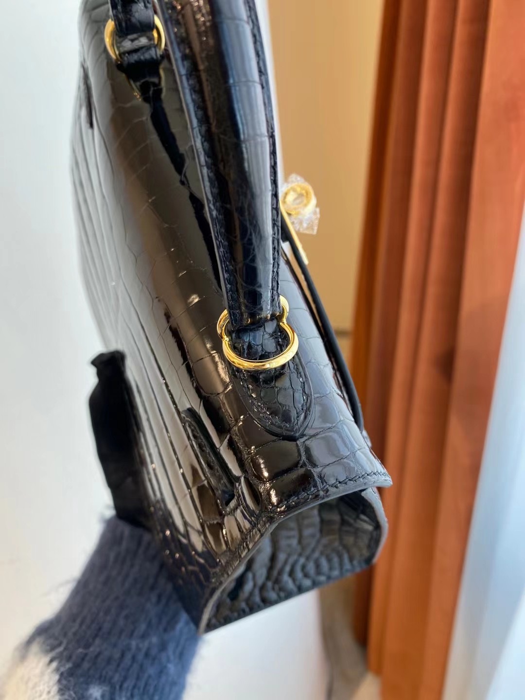 臺灣臺中市北屯區 Hermes Kelly 25cm CC89 Noir 黑色 亮面兩點 尼羅鱷魚