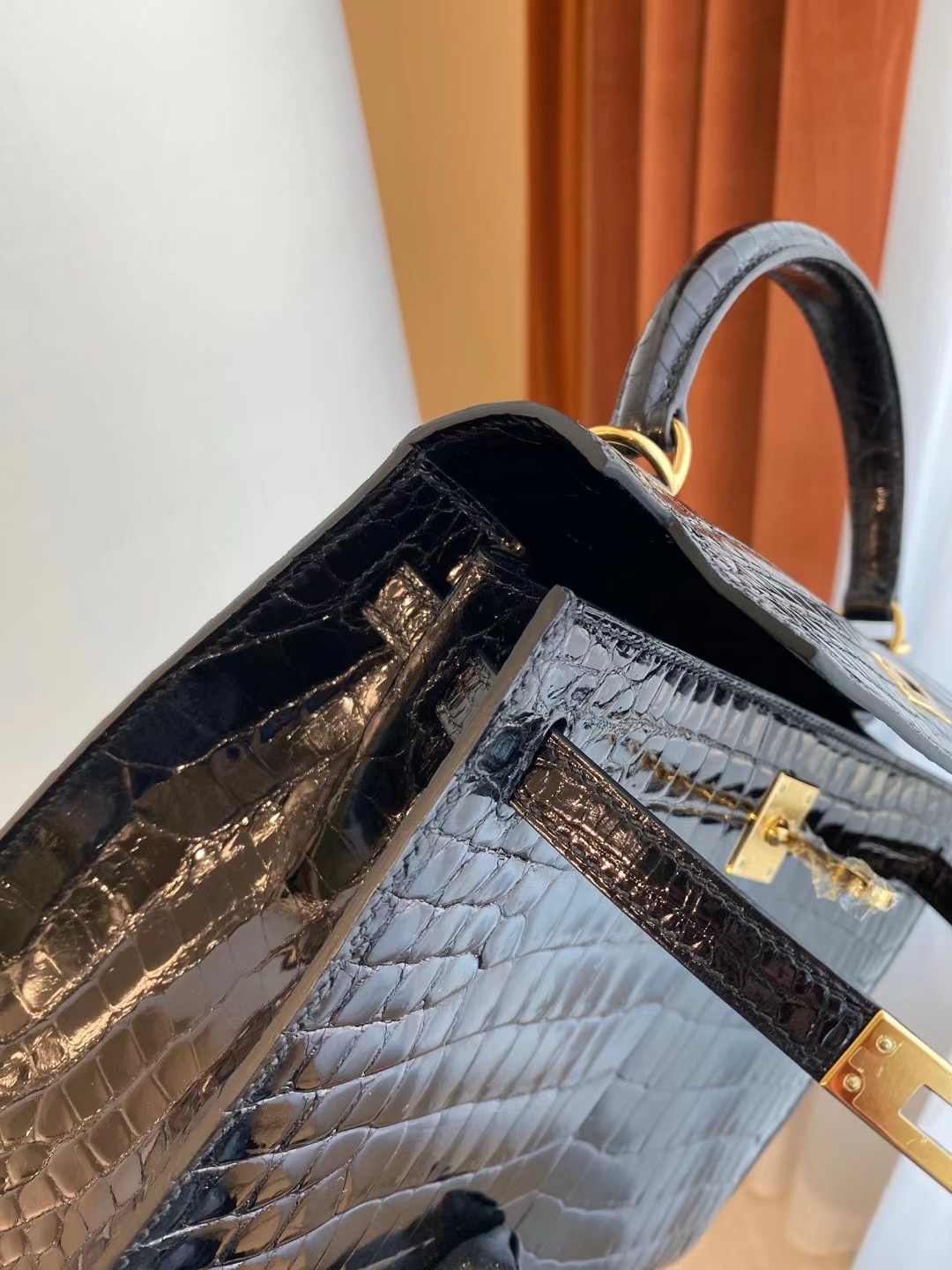 臺灣臺中市北屯區 Hermes Kelly 25cm CC89 Noir 黑色 亮面兩點 尼羅鱷魚