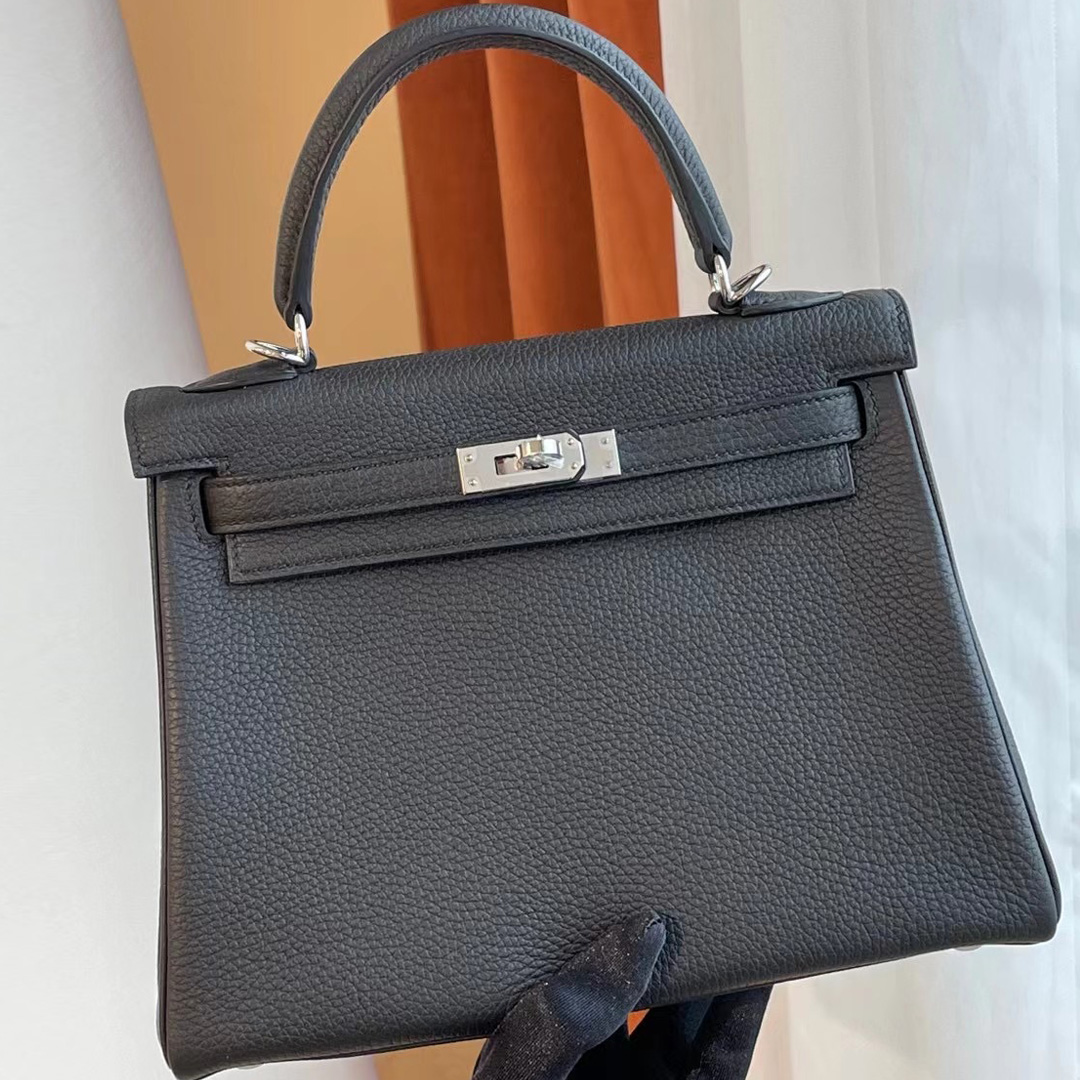 臺灣新北市三重區 Hermes Kelly 25cm 89 Noir 黑色 Togo 全手工蜜蠟線縫製