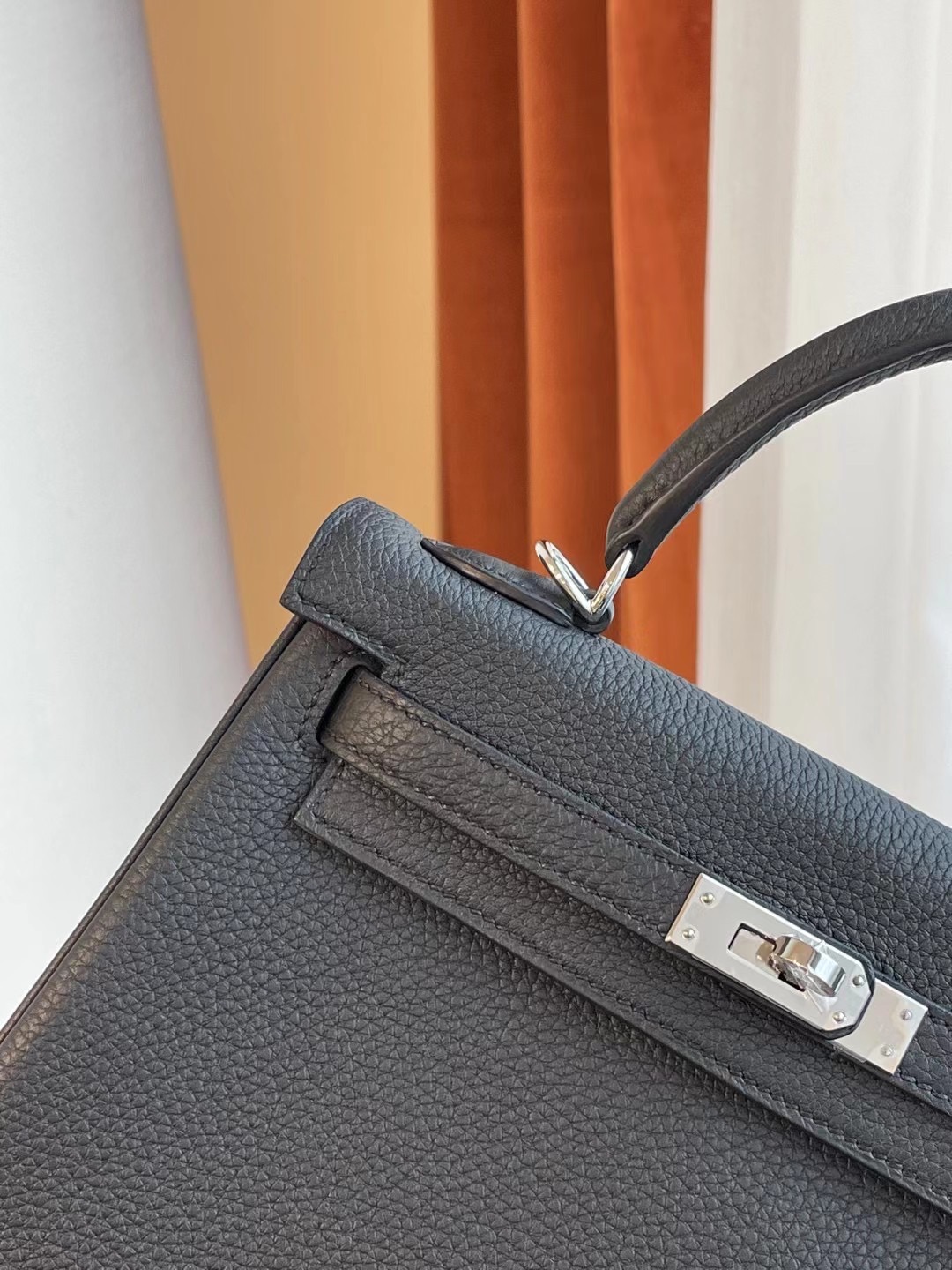 臺灣新北市三重區 Hermes Kelly 25cm 89 Noir 黑色 Togo 全手工蜜蠟線縫製