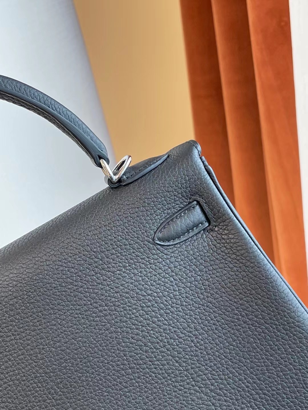 臺灣新北市三重區 Hermes Kelly 25cm 89 Noir 黑色 Togo 全手工蜜蠟線縫製