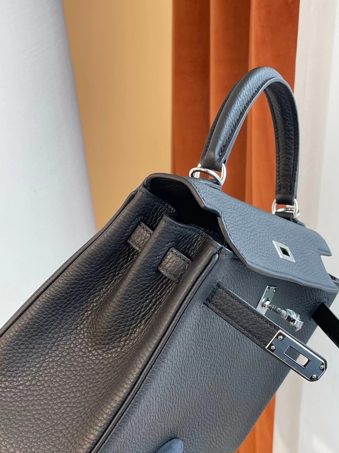 臺灣新北市三重區 Hermes Kelly 25cm 89 Noir 黑色 Togo 全手工蜜蠟線縫製