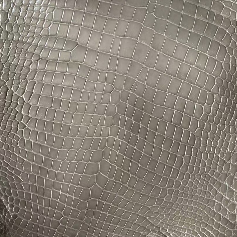 香港北區上水 愛馬仕 新到皮 81 Gris Tourterelle 斑鳩灰 亮面灣鱷 Hcp鱷魚皮