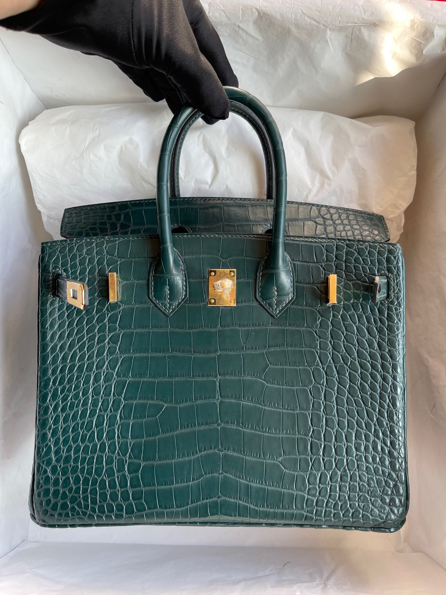 臺灣桃園市桃園區 愛馬仕 Hermes Birkin 25cm 霧面美洲鱷魚 V0 卢梭绿 vert rousseau