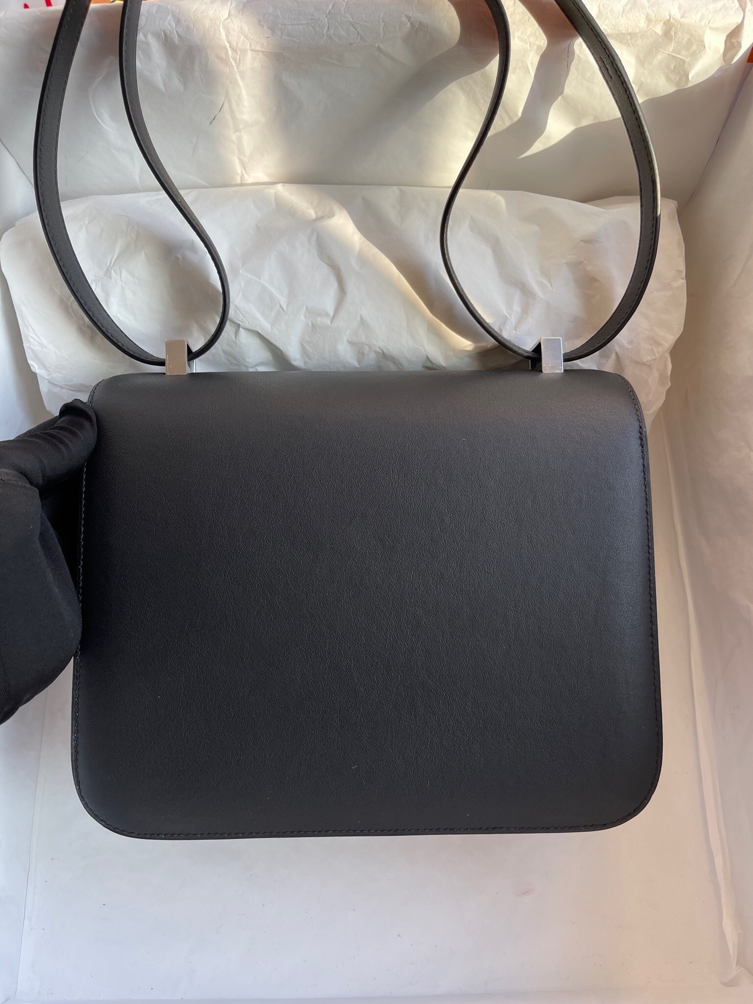 臺灣桃園市 愛馬仕 Hermes Constance 24cm Swift 原廠皮 89 Noir黑色配琺瑯扣