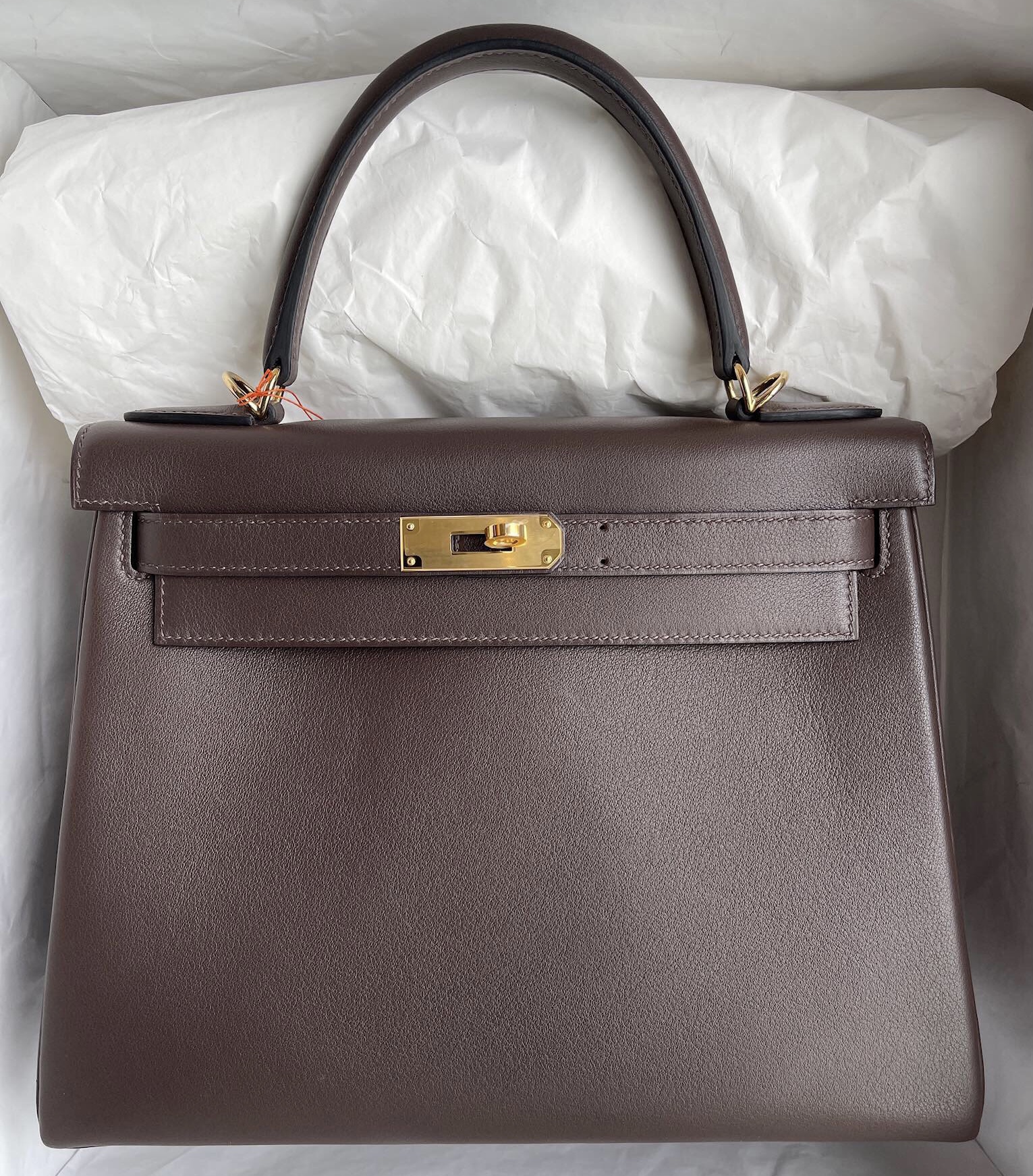 臺灣桃園市桃園區 愛馬仕凱莉包 Hermes Kelly 28cm Swift 47 chocolate 巧克力色