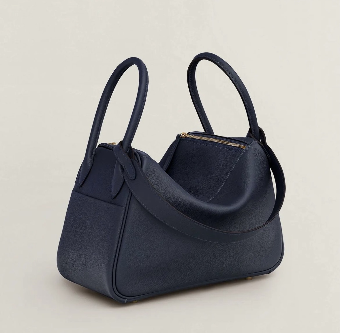 愛馬仕琳迪包 女包價格與圖片 Hermès Lindy 26 bag Bleu Nuit Evercolor