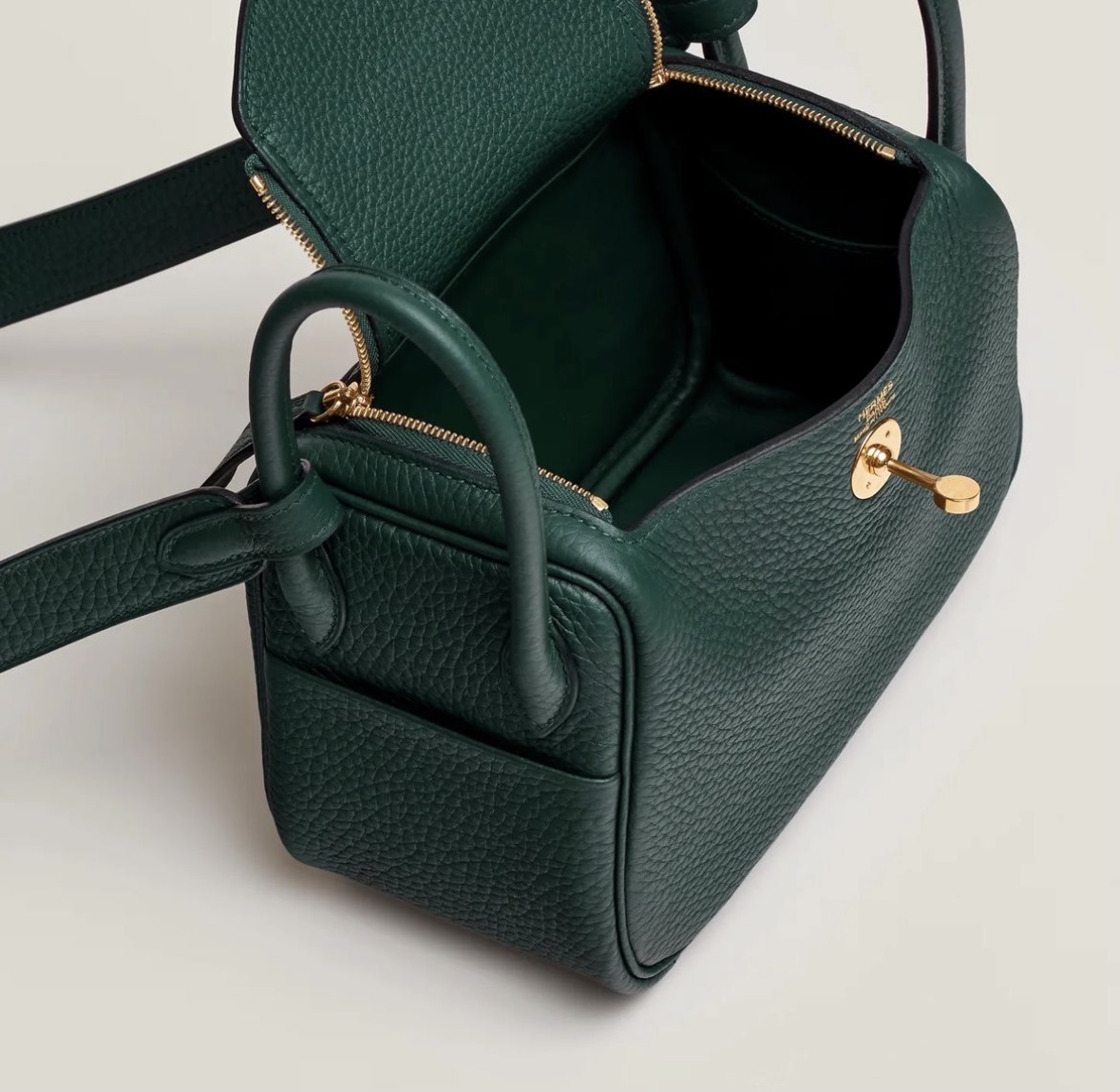 新加坡香港愛馬仕旗艦店 Hermès Lindy mini bag CC6O Vert Cyprès Clemence