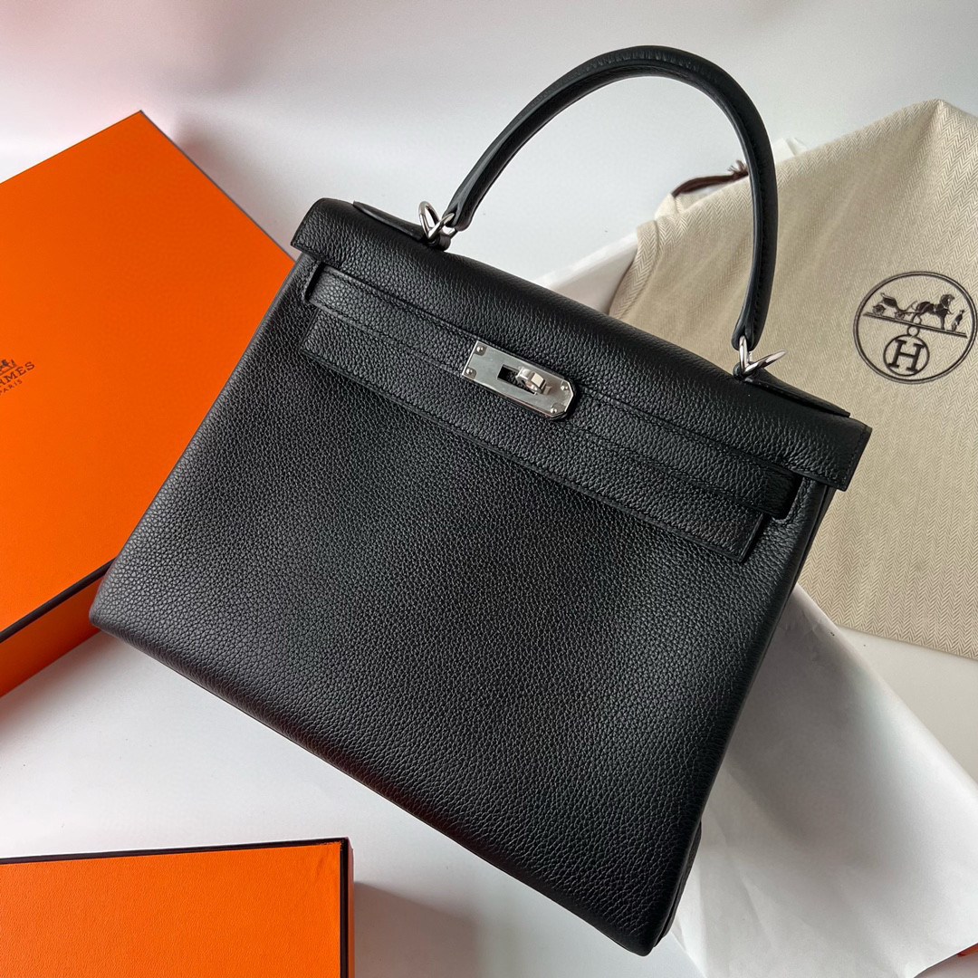 愛馬仕凱莉包28需要配貨嗎 Hermes Kelly 28 Togo CK89 Noir 黑色 Silver Hardware