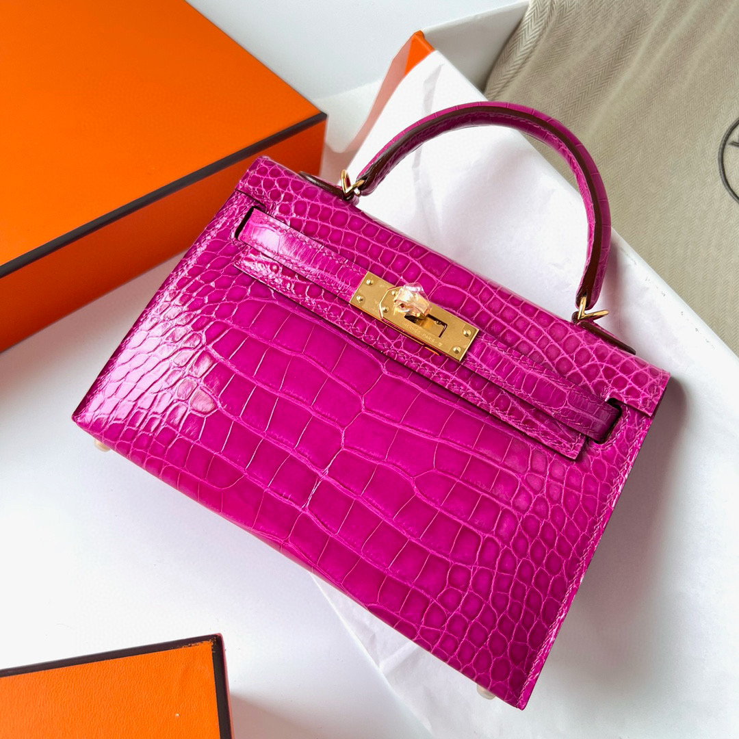 Hermès Kelly 20 Mini II Sellier Shiny alligator crocodile J5 Rose Sheheraradez