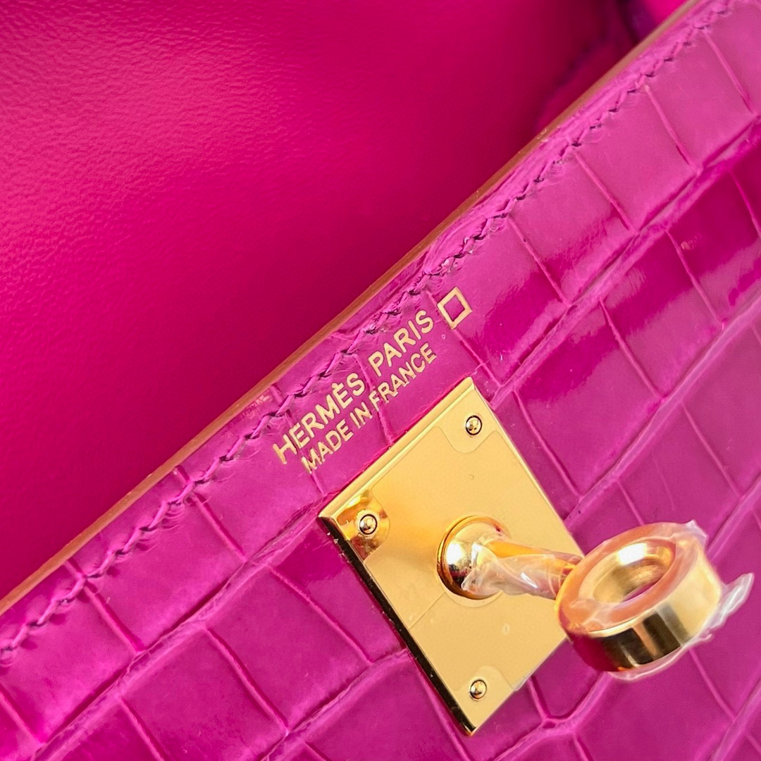 Hermès Kelly 20 Mini II Sellier Shiny alligator crocodile J5 Rose Sheheraradez