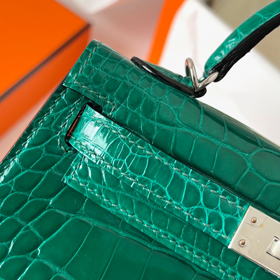 Hermès Kelly 20 Mini II Sellier Shiny Alligator Crocodile 6Q Very Emerald