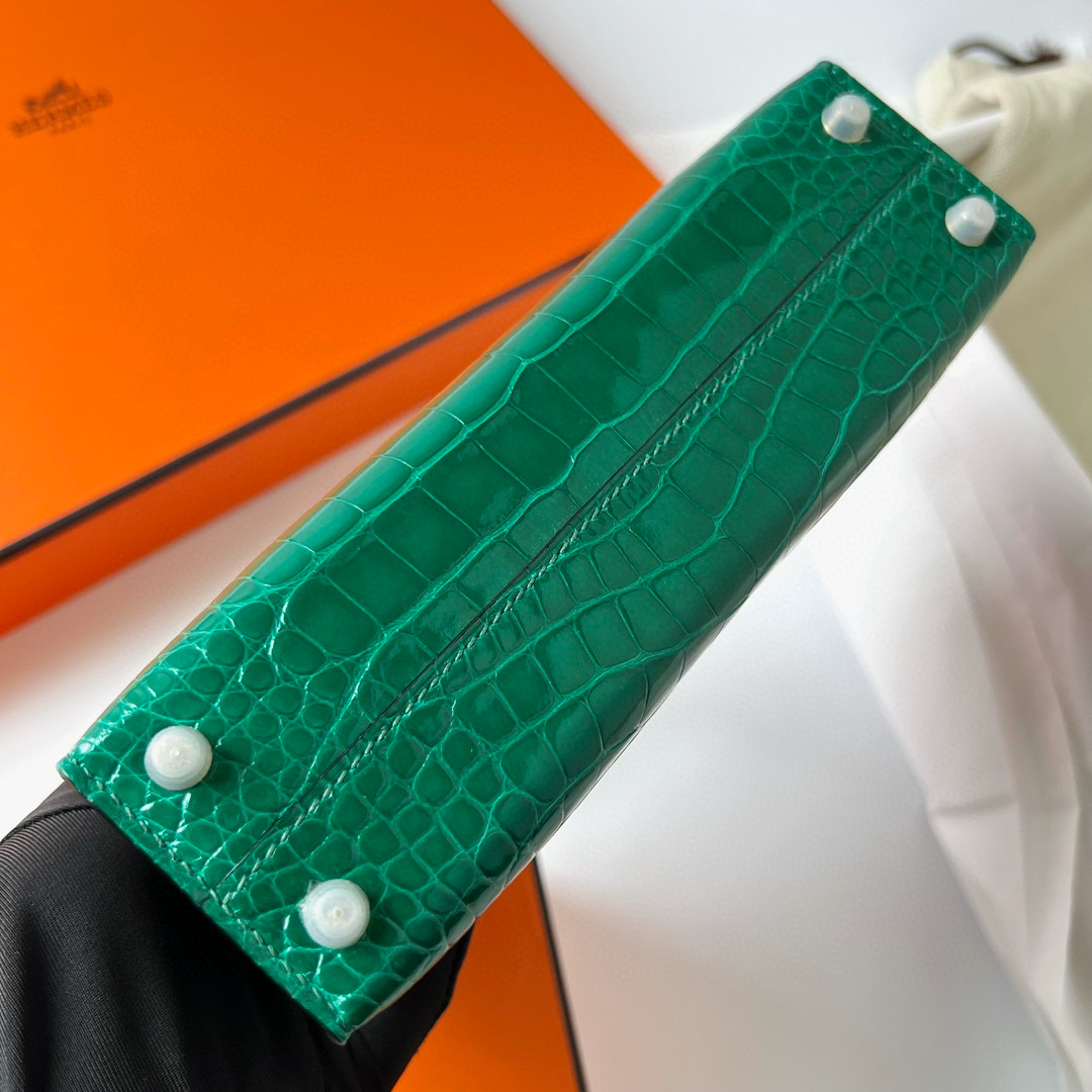 Hermès Kelly 20 Mini II Sellier Shiny Alligator Crocodile 6Q Very Emerald