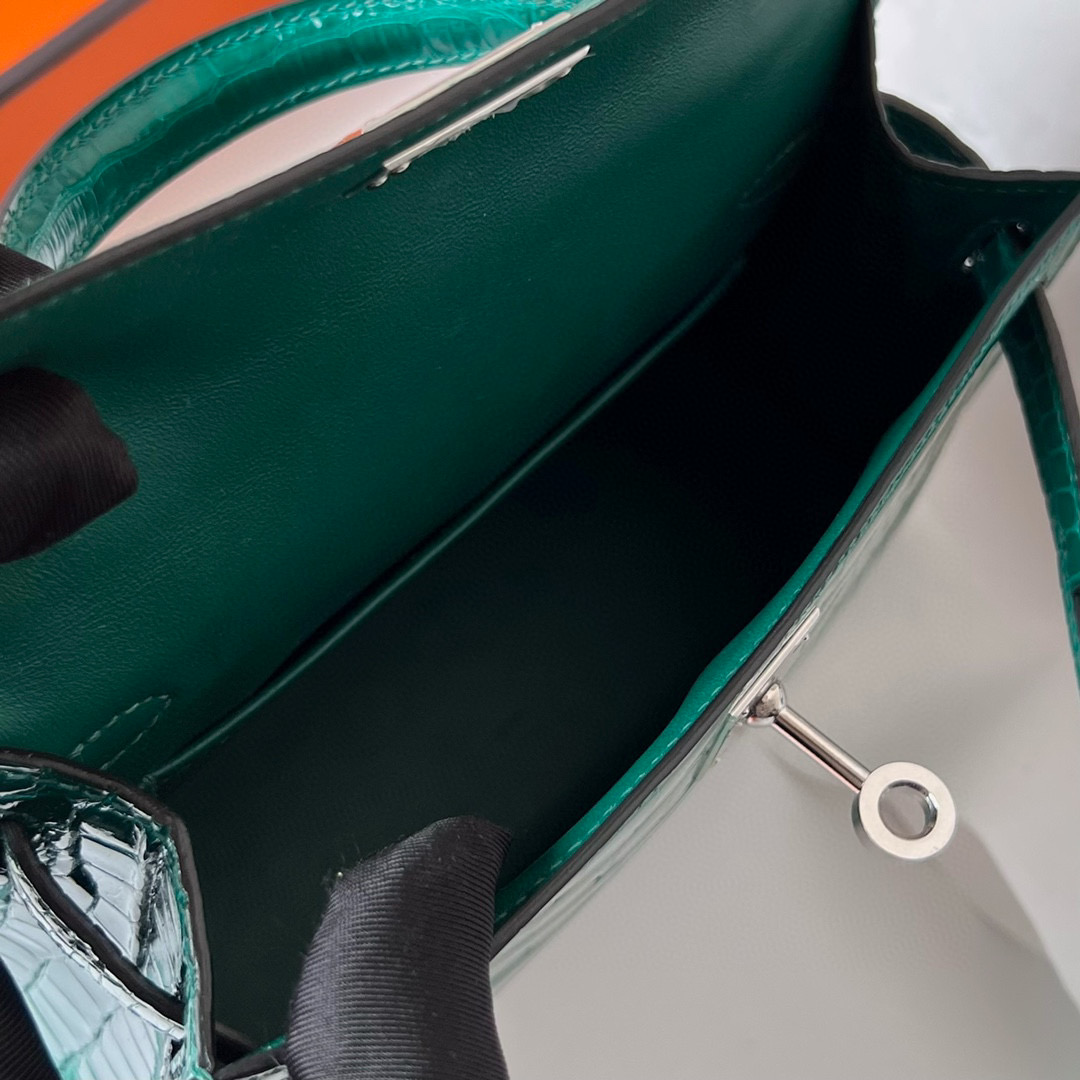 Hermès Kelly 20 Mini II Sellier Shiny Alligator Crocodile 6Q Very Emerald